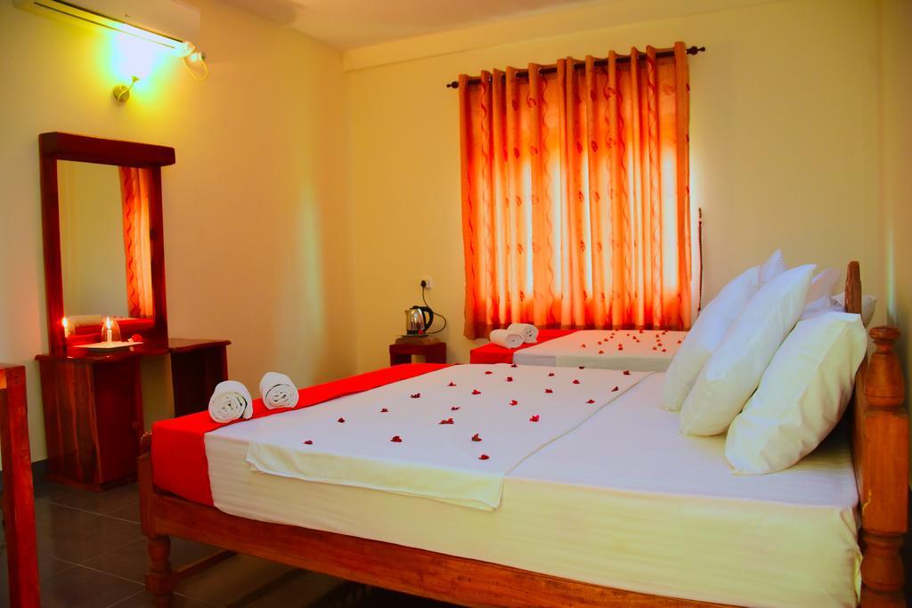 Mount View Hotel Polonnaruwa Exterior photo